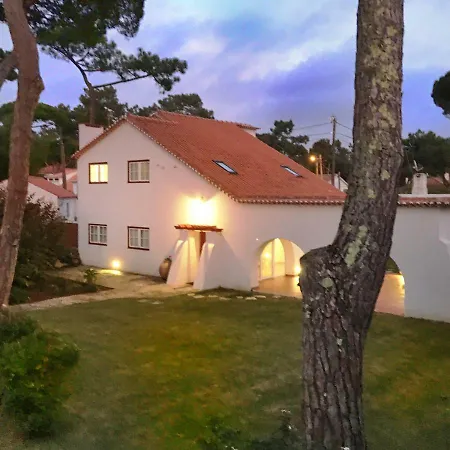Villa Domus Quieta Quiet Home, Pool Near For Family & Friends Colares